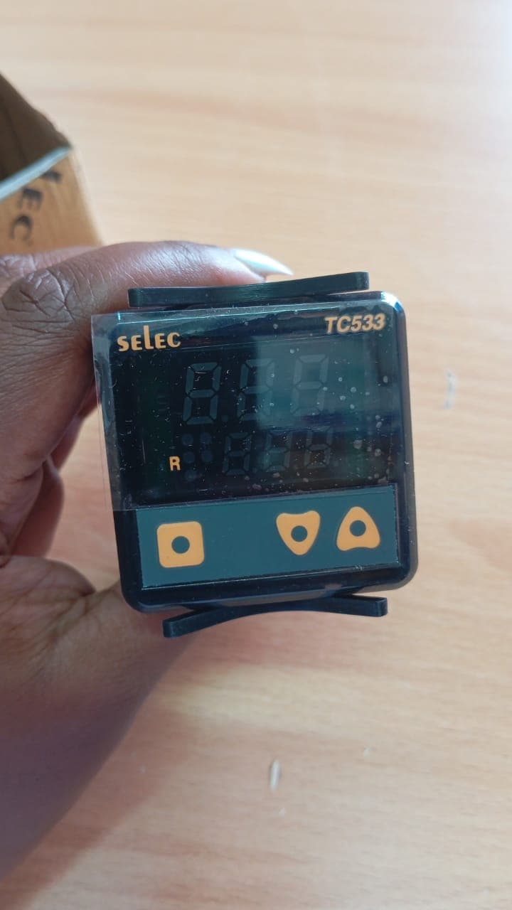 Digital Temperature Controller Selec TC533